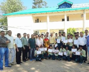 Kunihar: Players of Kunihar School performed excellently in Under-19 and Under-14 games.