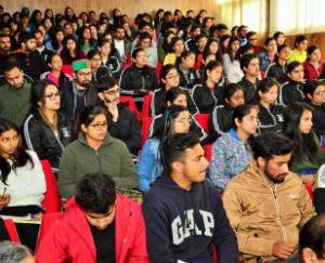 छात्रों को नवीन विचारों को उद्यम में विकसित करने की जरूरत: डॉ कौशल