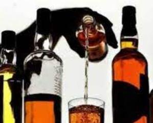 Rakkar: Police caught 24 bottles of English liquor in Upper Kaloha.