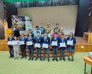 Shimla: DAV School Lakkar Bazar stands first in Inter School Quiz Contest