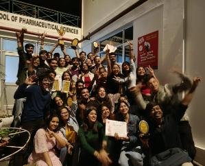 Solan: Pharma Faculty won Manchatantra Trophy in Shoolini University