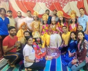 Small children performed Ramlila in Lambagaon