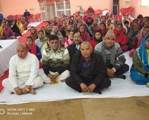 वृंदावन में उमड़ी भक्तों की भीड़ 