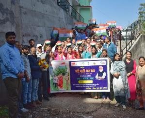 Nehru Yuva Kendra Solan took out Kalash Yatras under the program 'Meri Mati Mera Desh'