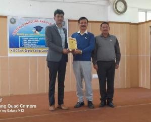  Jaisinghpur: Students should move forward in life with positive thinking: Sikandar