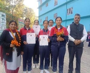 Vanshika of BL School Kunihar will represent the state in shot put.