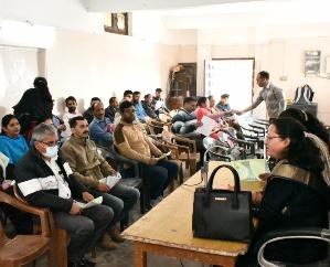 Solan: National Legal Services Day organized in Gadkhal Sanawar