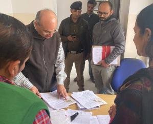Solan: Chief Electoral Officer inspected polling stations