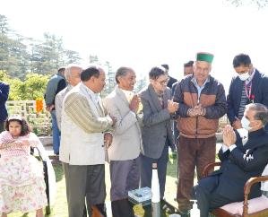 Chief Minister celebrated Diwali at Oak Over 123