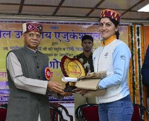  Shimla: Governor laid emphasis on bringing change in the society for women empowerment.