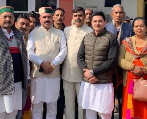 गोली मारो पर शाह ने भी दी अनुराग को झिड़की : अभिषेक राणा