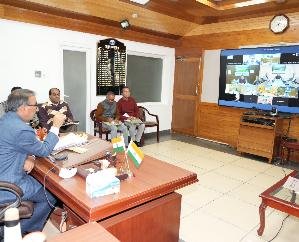 Pending revenue cases should be settled by January 20: CM