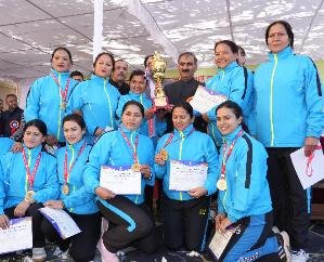  Shimla: Chief Minister honored women's Kabaddi team