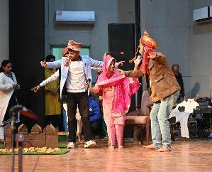 Solan: Students enthralled the audience with their captivating presentations.