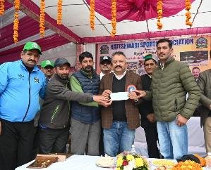 Solan: Jai Banad Sports Club Sundli expressed happiness on the success of cricket competition.