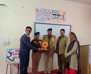 Indora: Traffic rules lesson taught in Minerva College