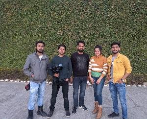 बंदला धार में हुई रोमांटिक गीत सूट पहाड़ण की शूटिंग