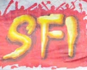 Shimla: SFI submitted memorandum to the Vice Chancellor protesting against the expulsion of 12 students.