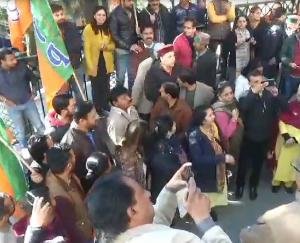 BJP demonstrated in Shimla: Said, will not tolerate the insult of Vice President