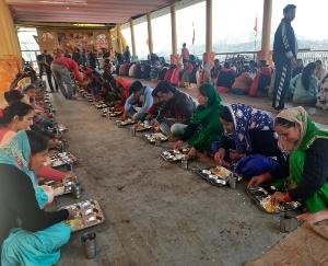 प्राचीन शिव ताण्डव गुफा में विशाल भण्डारे का आयोजन