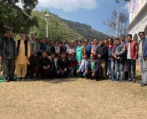 रूप सिंह ठाकुर की अद्यक्षता में हुई ब्लाक कांग्रेस अर्की की मासिक बैठक 