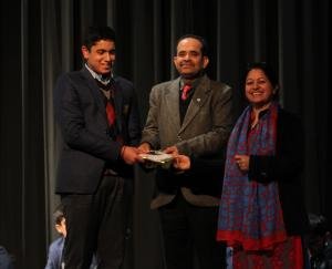 पाइनग्रोव स्कूल धरमपुर में हिंदी हास्य कविता प्रतियोगिता का आयोजन