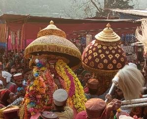 Dev Shri Bada Chhamahun along with Lav-Lashkar reached Banjar fair after 105 years.