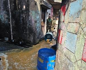 Police raided the chhani and destroyed 10 thousand liters of raw lahan.