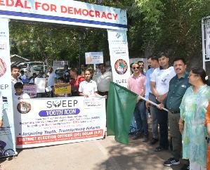 Solan: ‘Bicycle Event for Voter Awareness’ awareness rally organized