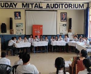 Science quiz competition was organized for children of class 6th to 8th in Dayanand Adarsh Vidyalaya, Solan.