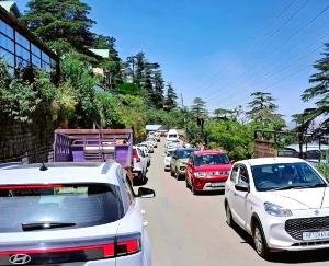 Himachal's mountains are liked in the scorching heat, 500000 vehicles reached Shimla in 13 days