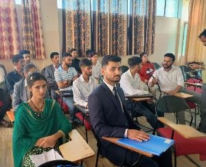 100% students of LR Institute Solan get placement, offer up to 6 lakhs