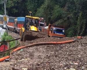 Disaster due to rain in Himachal, debris becomes a problem from Shimla to Mandi.