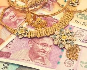 Illicit liquor, cash, jewelery worth Rs 3.31 crore seized during Model Code of Conduct