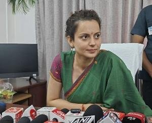 BJP MP Kangana Ranaut inaugurated her office in Mandi