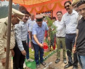All panchayats of Dharkandi area will get road facility: Kewal Singh Pathania