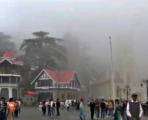 In Himachal, the Meteorological Department has issued an alert of heavy rain till 18, 19 and 20 July.