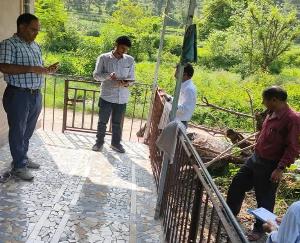 Mandi: In the home area of ​​former Jal Shakti Minister of Himachal, the railing of the house was made from government pipes, Vigilance registered FIR.