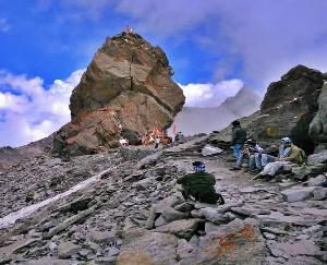 Shrikhand Mahadev Yatra: For the first time in 11 years, the number of devotees crossed 8,500