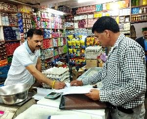 Surprise inspection of fruit and vegetable vendors of Reckong Peo market.