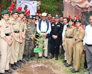 Solan: Health Minister inaugurated tree plantation campaign by planting guava sapling in Gram Panchayat Tundal.