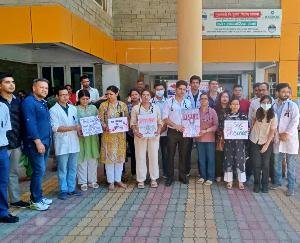 OPD remained closed in Kullu even today, huge anger among doctors regarding doctor's rape-murder case