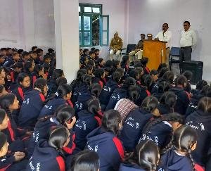 Padhar: Students of Barot School took pledge for wildlife conservation.