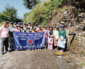 Padhar: Volunteers improved natural drinking water source in Urla.