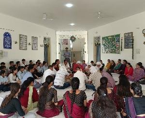 Indora: New session of B.Ed started in Minerva College with chanting of mantra.