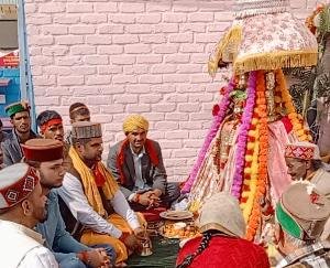 Kullu: People witness the grand meeting of Gods and Goddesses during Dussehra festival.