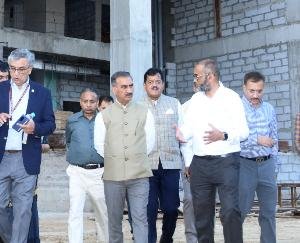 Chief Minister visited Himachal Niketan under construction