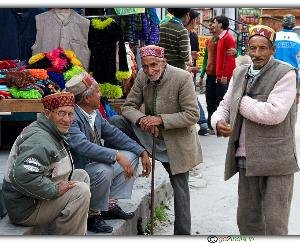 In Himachal, doctors will treat elderly people above 70 years of age by visiting their homes.