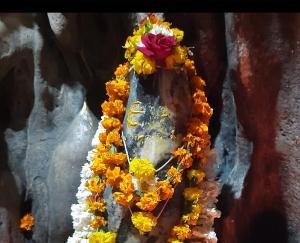 Kunihar: 2-day Ramcharitmanas Katha organized in the famous Shiv Tandav cave.