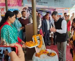 Bilaspur: Program organized in Dadhol on the birth anniversary of former Prime Minister late Indira Gandhi.